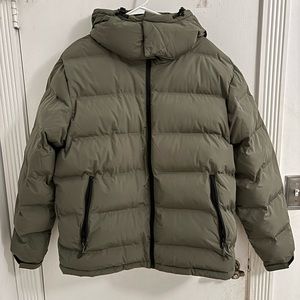 Pull & Bear Thermo-Sealed Puffer Jacket- Olive- Men’s XL